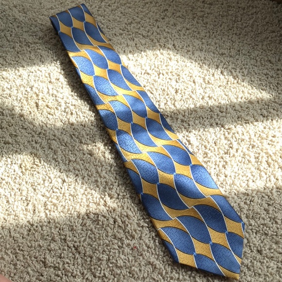 Arrow Blue and Gold Patterned Tie - Picture 2 of 3